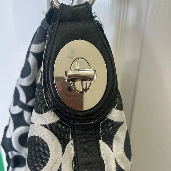 Coach Women's Classic Black And Grey Bag - Picture 5 of 7